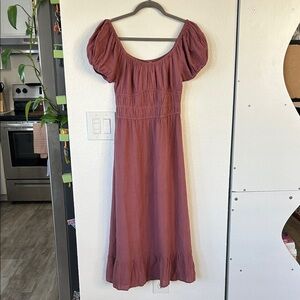 Chic Mauve Puff Sleeve Midi Dress